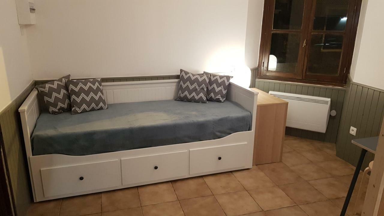 10 Rue Du Bourg Neuf Apartment Bruyeres-le-Chatel