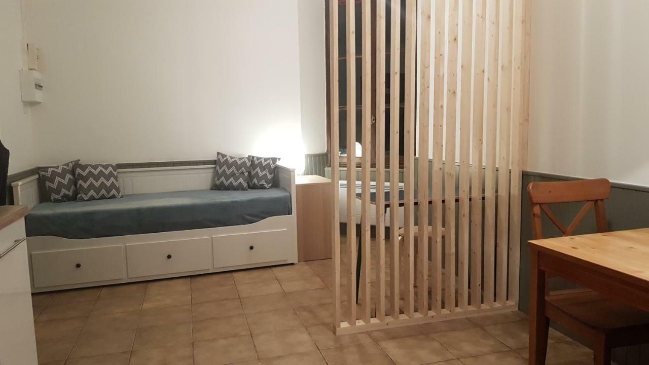 10 Rue Du Bourg Neuf * Bruyeres-le-Chatel